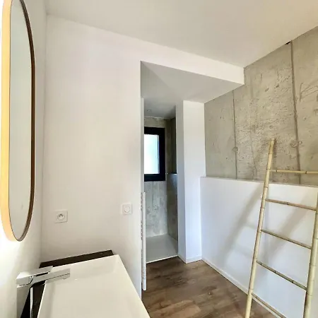 Fautea - Beach, Pool, Sauna Et Fitness Villa *
